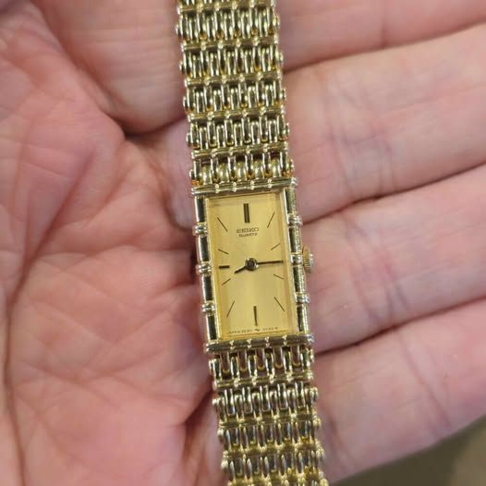 Womens Seiko Quartz Watch